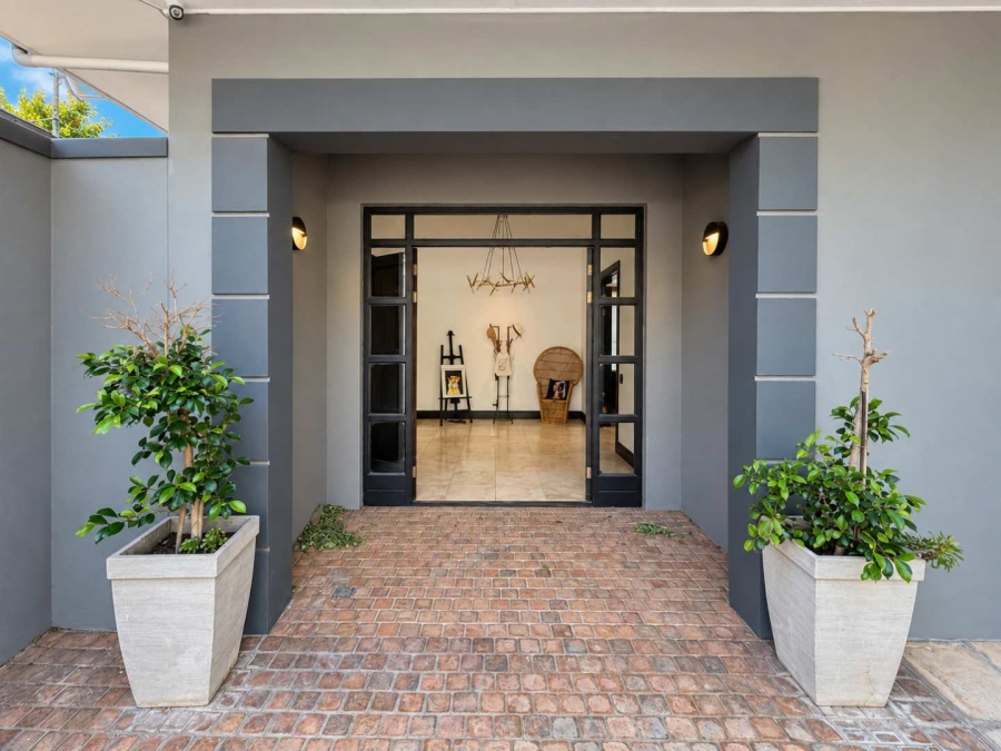 5 Bedroom Property for Sale in Higgovale Western Cape